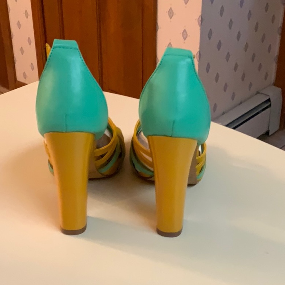 Alba Heels - Picture 4 of 6